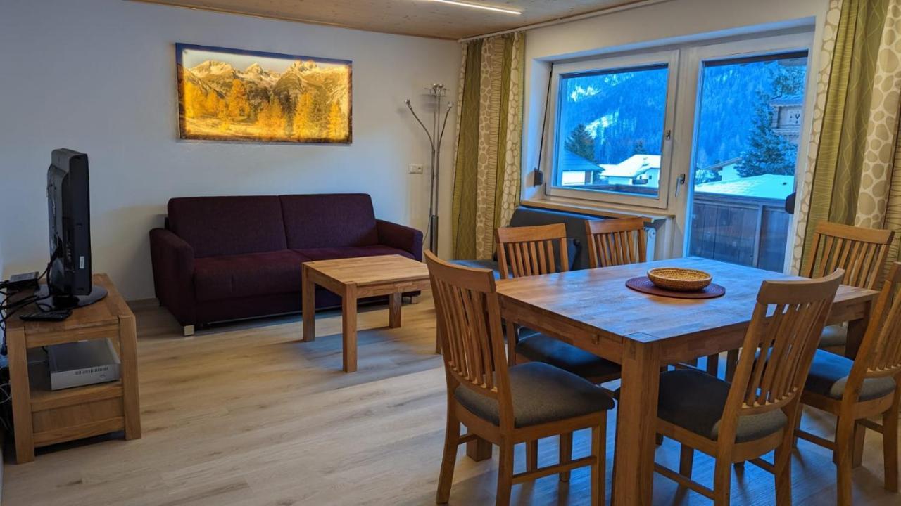 Gaestehaus Wolf Aparthotel Elbigenalp Eksteriør bilde